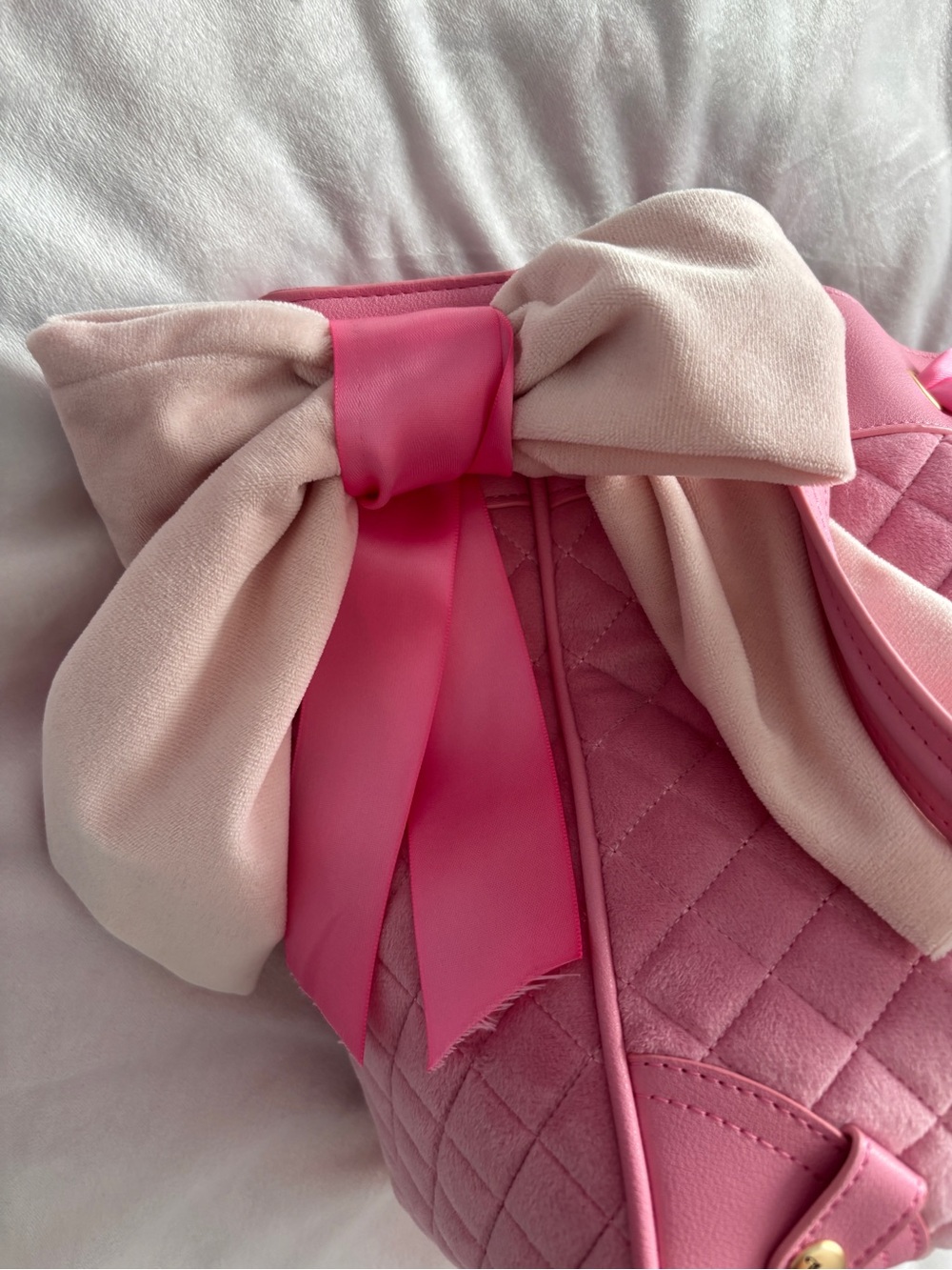 Juicy Couture Pink Quilted Daydreamer Bag with Charm - Picture 4 of 4